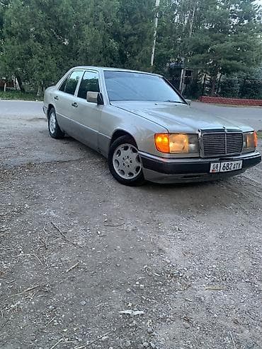 devo lasetti: Mercedes-Benz W124: 1991 г., 2.3 л, Механика, Бензин, Седан — 3