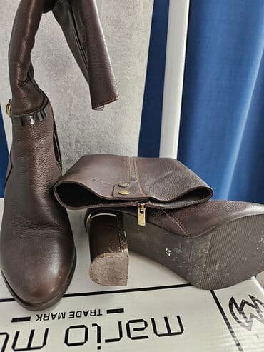 срочно продаю в связи с переездом: Продаётся кожаные деми сапоги, шоколадного цвета, размер 37 — 3