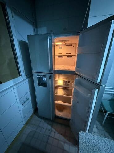 куплю холодильников: Холодильник Hitachi, Side-By-Side (двухдверный) — 3