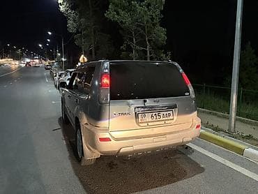 чехлы бу: Nissan X-Trail: 2003 г., 2 л, Автомат, Бензин, Кроссовер — 1