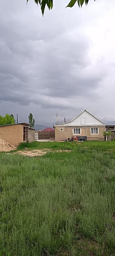 nomad hostel: Продается жилой дом с большим участком в частном секторе. Основные — 3