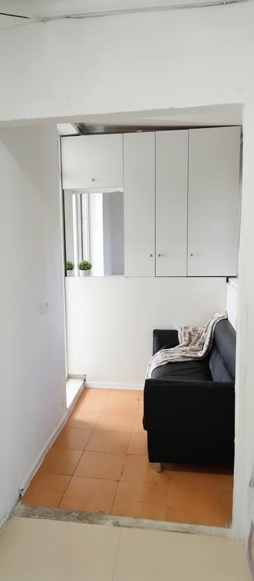 обмен с вашей доплатой: Арендага сулуулук салондун ичинен массаж кабинет берилет, ичинде чоң — 1