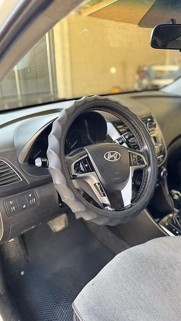 carplay android: Hyundai Solaris: 2015 г., 1.6 л, Автомат, Бензин, Седан — 10