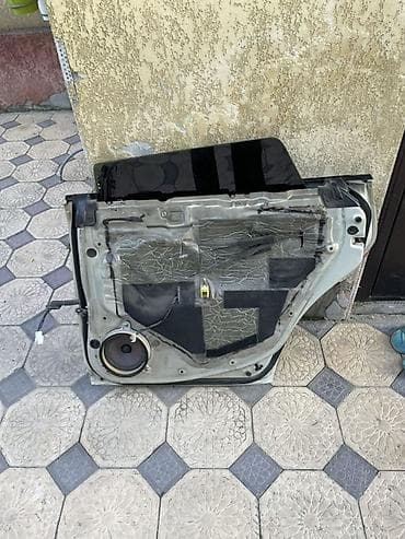 руль фикса: Дверь Задняя правая Subaru, Б/у — 1