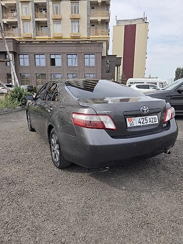 интересует: Toyota Camry: 2007 г., 2.4 л, Автомат, Бензин, Седан — 4