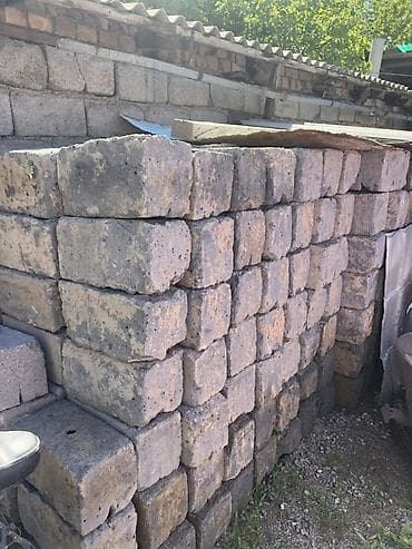 Шлакоблок бекер жуктоп алып кеткиле тез Арада чалыныз 300 штуктан коп