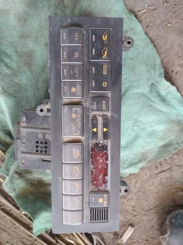 блок управления климат контролем: Блок климат контроля Mitsubishi 1994 г., Б/у, Оригинал, Япония — 1