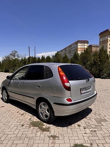 Nissan Almera Tino: 2002 г., 1.8 л, Механика, Хэтчбэк — 2