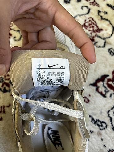 красовки валейбол: Продаю новые кроссовкине подошел размер . Размер 37,5 маломерки — 3