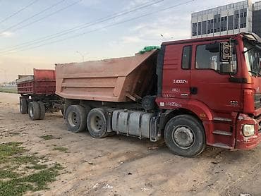 купить прицеп цистерна: Самосвал с прицепом для перевозки сыпучих материалов. - Тягач — 1