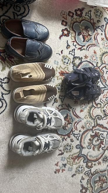 ягода плюс платформа: Детские вещи и аксессуары одним лотом: - Обувь для мальчика: • — 1