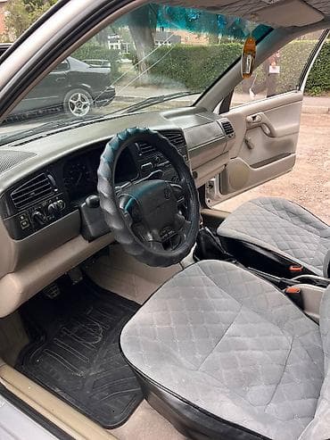 mazda mx5: Volkswagen Vento: 1997 г., 1.8 л, Механика, Бензин, Седан — 9