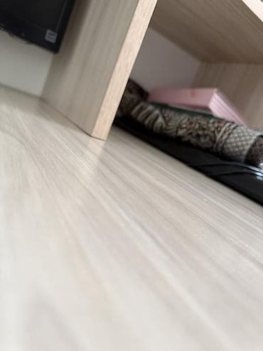 столы для кухни купить: Продаётся компьютерный стол со встроенными шкафами. Цвет — светлое — 3