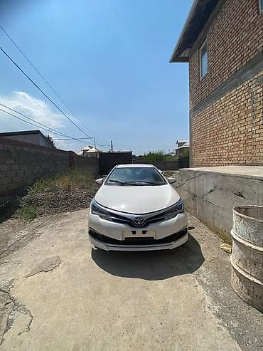 Транспорт: Toyota Corolla: 2020 г., 1.8 л, Вариатор, Гибрид, Седан — 1