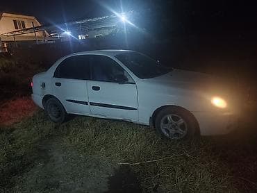 1 18: Daewoo Lanos: 1999 г., 1.5 л, Механика, Бензин, Седан — 1