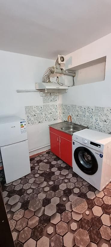 аренда витрин: 18 м², 1 комната, Рабочий Городок — 7