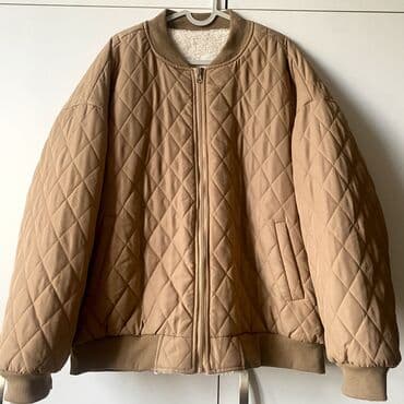 button куртка двухсторонняя: Двухсторонняя милая дэми куртка🤎 В отличном состоянии. Оверсайз — 2