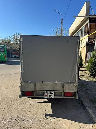 h 100: Прицеп, Тентованный, до 3,5 т — 1