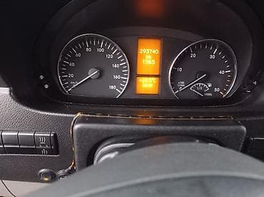 kia ev3: Грузовик, Mercedes-Benz, Стандарт, 4 т, Б/у — 8
