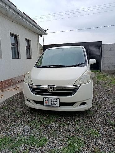 Honda Stepwgn: 2005 г., 2 л, Автомат, Бензин, Минивэн — 2