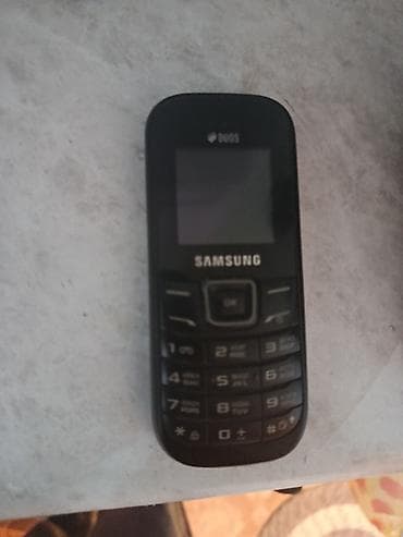 vintage t9: Набор из трёх мобильных телефонов: 1) Sony Ericsson Xperia (сенсорный — 3