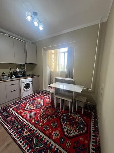 Кыймылсыз мүлк: 1 бөлмө, 8-мкр Менчик ээси, Жаныбарлары жок, 6 айдан баштап, Толугу менен эмереги бар — 8