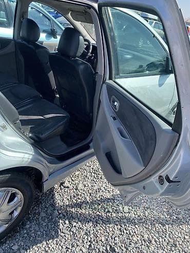 nissan sani: Nissan Almera Tino: 2003 г., 1.8 л, Ручные, Газ, Хэтчбэк — 10