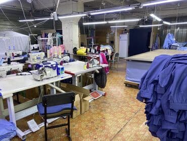 продаю дом под швейный цех: Сатам Фабрика, Иштеп жаткан, Жабдуусу менен, 105 кв. м — 4
