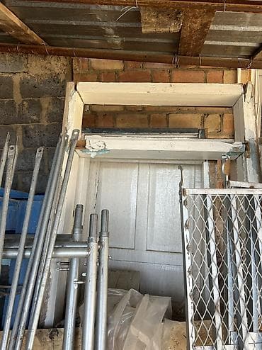 район филармония: Эски уйдон чыккан айнек, эшиктер. Айнектер двойной, быыры бутун сынган — 7