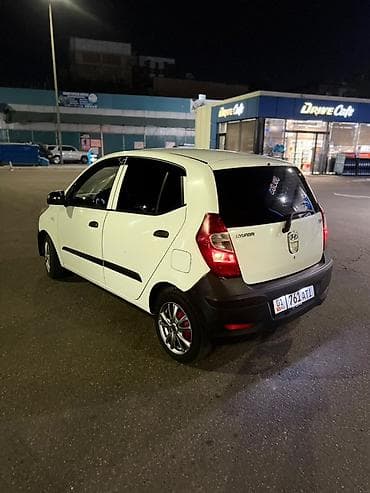 byd plus: Hyundai i10: 2011 г., 1.1 л, Механика, Бензин, Хэтчбэк — 4
