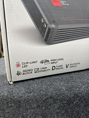 alpine drm m10: Мощный комплект для автозвука: 10" сабвуфер в корпусе + моноблок ACV — 4