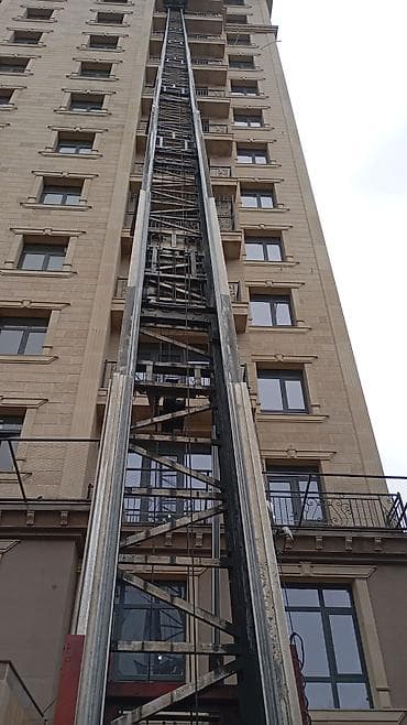 услуг крана манипулятора: Услуга: подъём строительных и габаритных грузов на этажи — 10