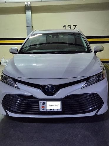 Toyota Camry: 2019 г., 2.4 л, Автомат, Гибрид, Седан