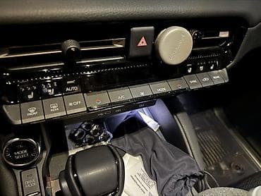 5000: Toyota Land Cruiser Prado: 2024 г., Внедорожник — 5