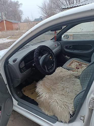 Kia Shuma: 1998 г., 1.5 л, Механика, Бензин, Хэтчбэк