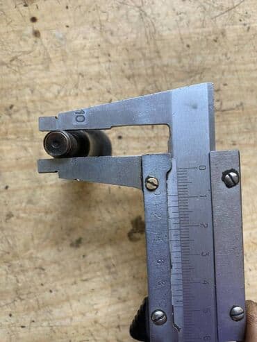 съемник для подшипников: Болт натяжителя с неизвестного японского автомобиля Болт натяжителя — 4