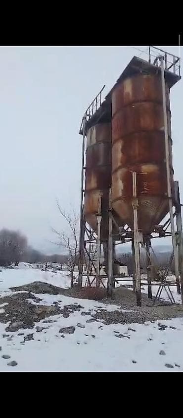 стол лабораторный с тумбой: Вертикальные металлические силосы/резервуары цилиндроконического типа — 6