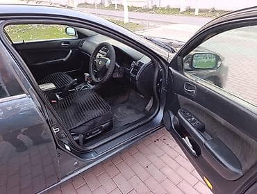 митцубиси спейс стар: Honda Accord: 2004 г., 2 л, Автомат, Бензин, Седан — 10