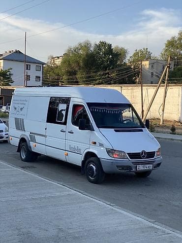 мерседес т 1: Жеңил жүк ташуучу унаа, Mercedes-Benz, Колдонулган — 1