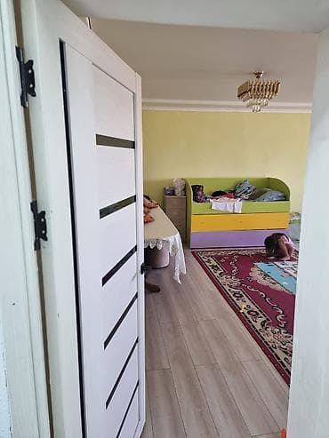 контейнер 20 т: Продаётся жилой дом с прилегающим участком 15 соток, дом полностью — 8