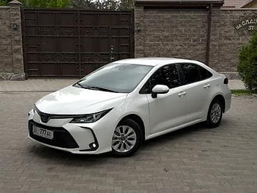 Toyota Corolla: 2019 г., 1.8 л, Автомат, Бензин, Седан