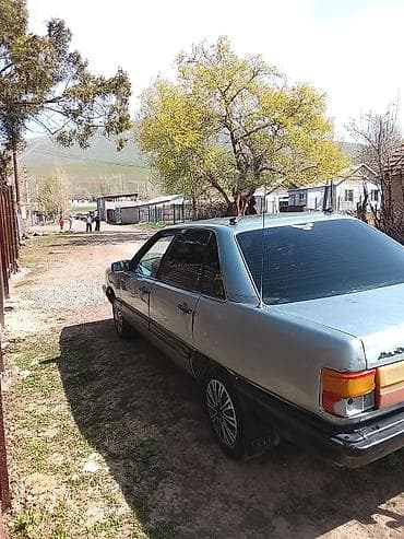 панель ауди 100: Audi 100: 1988 г., Седан — 4