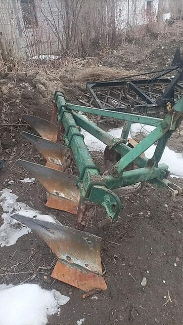 водная помпа: Трактор с навесным оборудованием - Модель: Дунфэн DF-404 (40 л.с. — 3