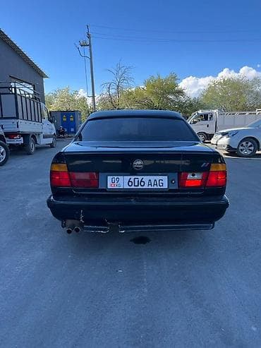 citroen ami: BMW 5 series: 1991 г., Седан — 2