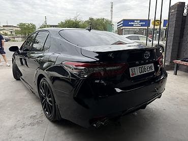 corolla s: Toyota Camry: 2021 г., 2.5 л, Вариатор, Гибрид, Седан — 9