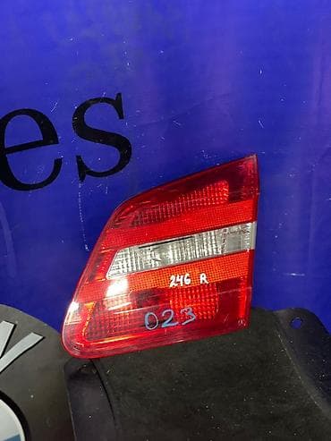 b4 б4: Задний правый стоп-сигнал Mercedes-Benz 2011 г., Б/у, Оригинал, Япония — 1