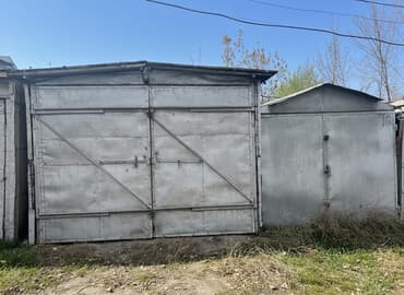 Куплю гараж: Металлический гаражный бокс с распашными воротами. Продается 2 гаража — 1