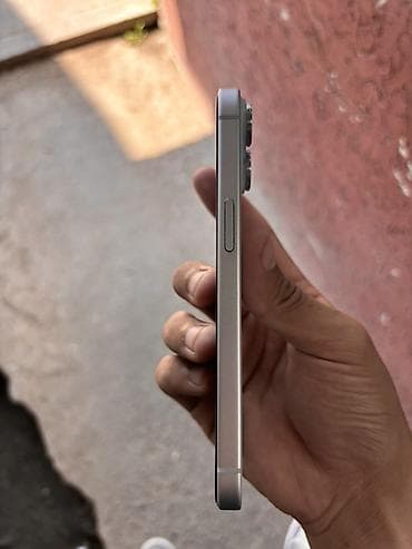 Мобильные телефоны и аксессуары: IPhone 15, Б/у, 256 ГБ, Зарядное устройство, Защитное стекло, Чехол, 86 % — 3