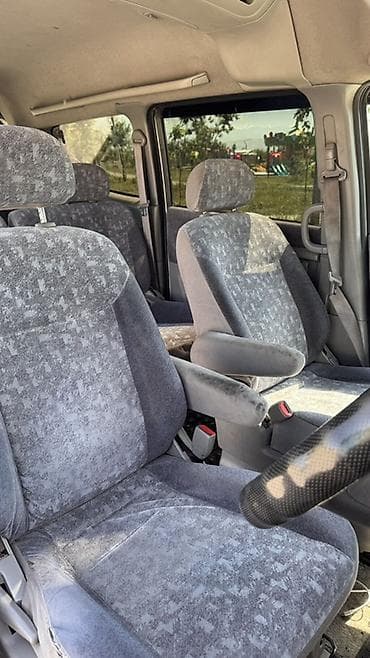 Nissan Serena: 2002 г., 2 л, Автомат, Газ, Вэн/Минивэн — 10