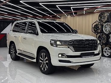 Toyota Land Cruiser: 2018 г., 4.6 л, Автомат, Бензин, Внедорожник